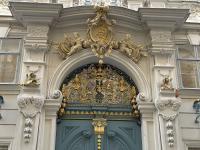 A palace door on Bankgasse